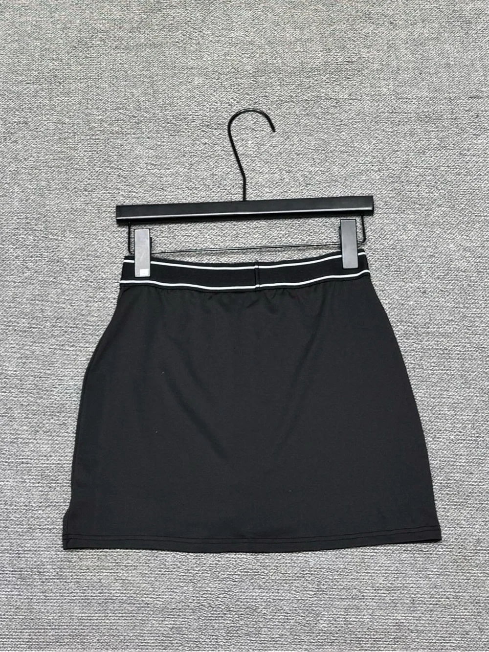 ALO Yoga Black Cropped Tank Top